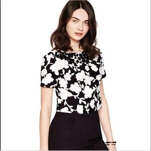 Kate Spade Graphic Floral “Take a walk on the Wild side" Crop top, size small